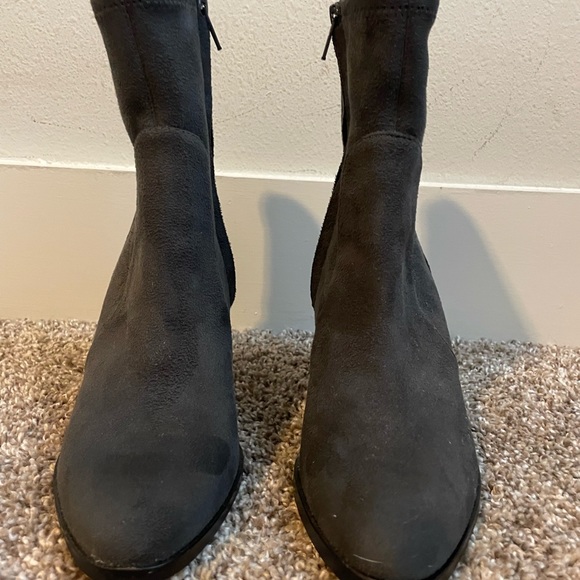 Gray Suede ankle Michael Kors booties - Picture 3 of 11